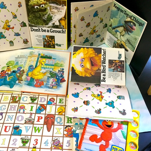 SESAME STREET  VINTAGE BOOK COLLECTION BUNDLE OF 7 - Picture 12 of 16